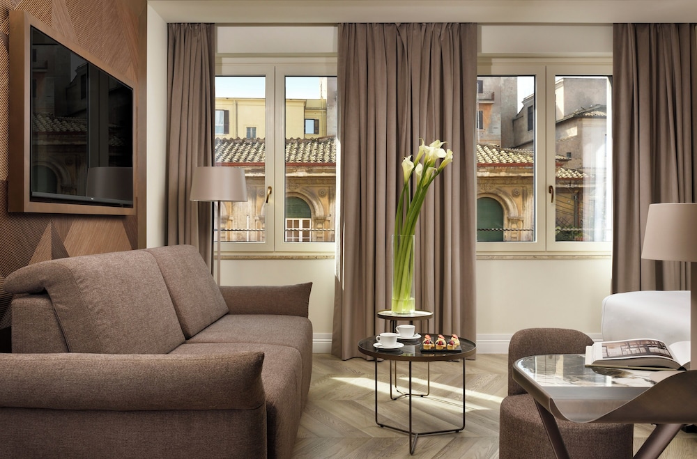 FH55 Grand Hotel Palatino — Hotel rooms in Rome, Lazio