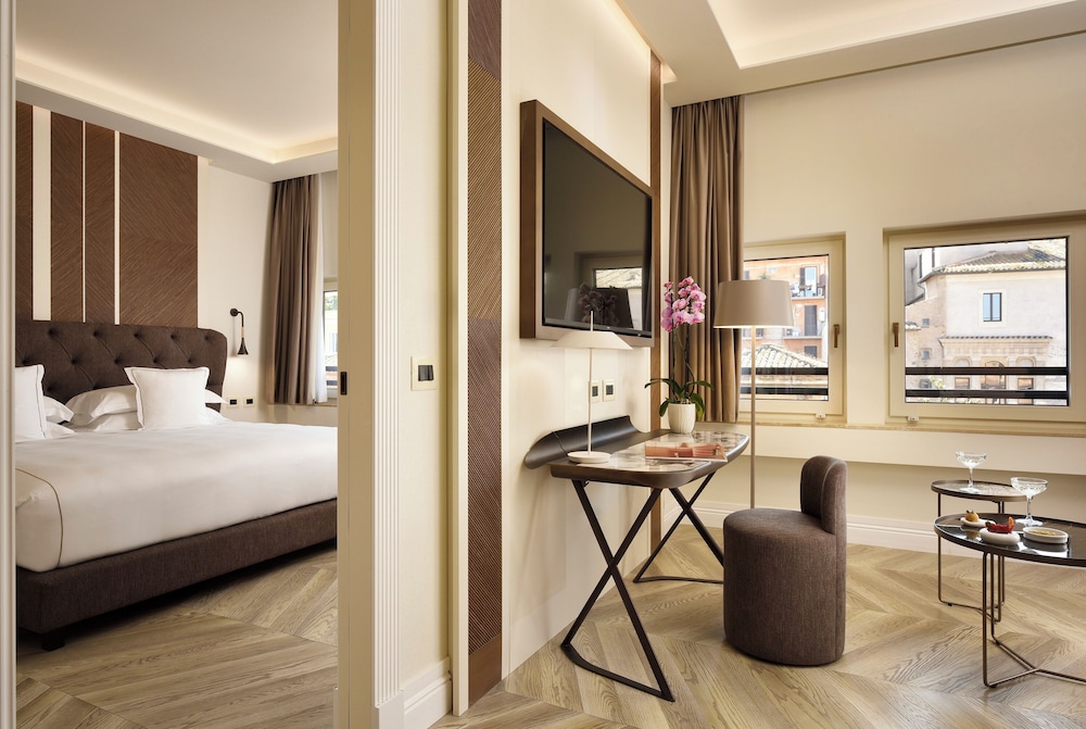 FH55 Grand Hotel Palatino — Hotel rooms in Rome, Lazio