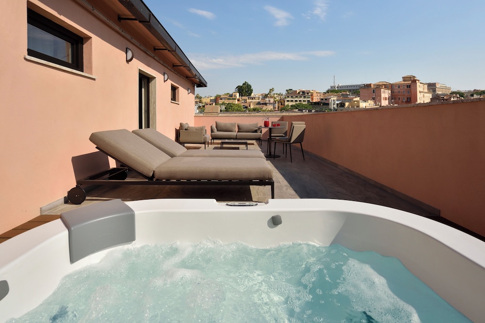 FH55 Grand Hotel Palatino — Spa in Rome, Lazio