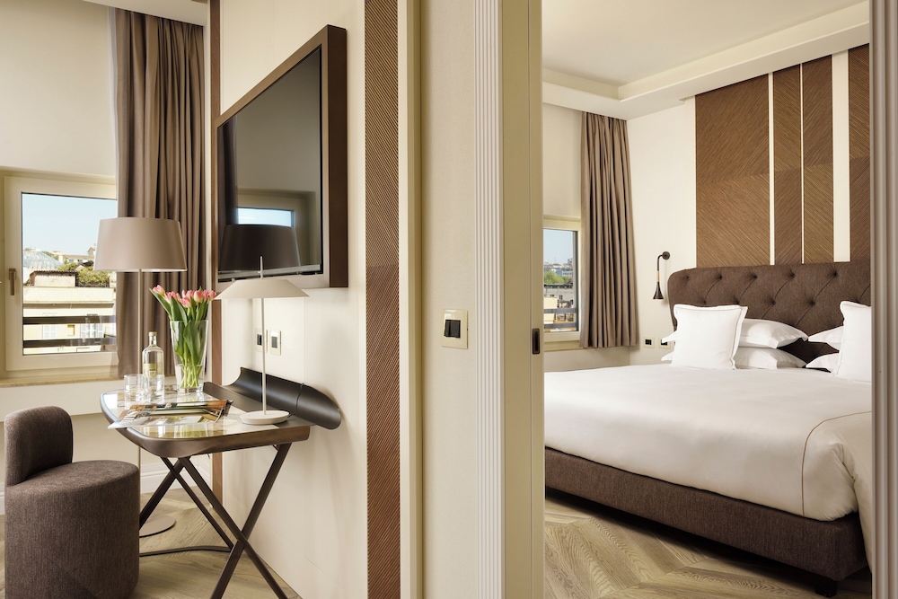 FH55 Grand Hotel Palatino — Hotel rooms in Rome, Lazio