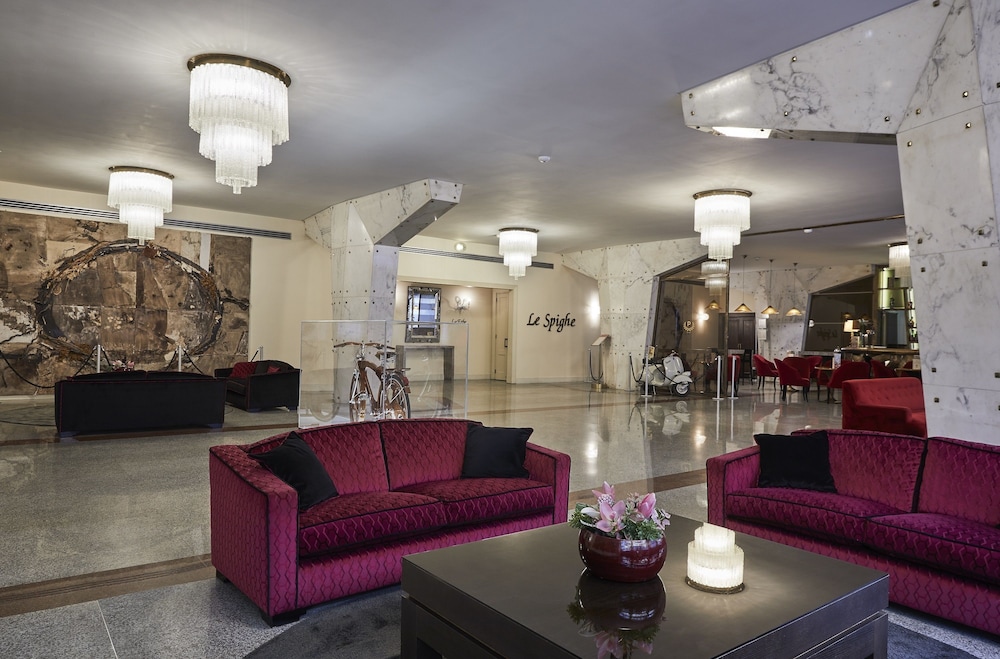FH55 Grand Hotel Palatino — Restaurant & bars in Rome, Lazio