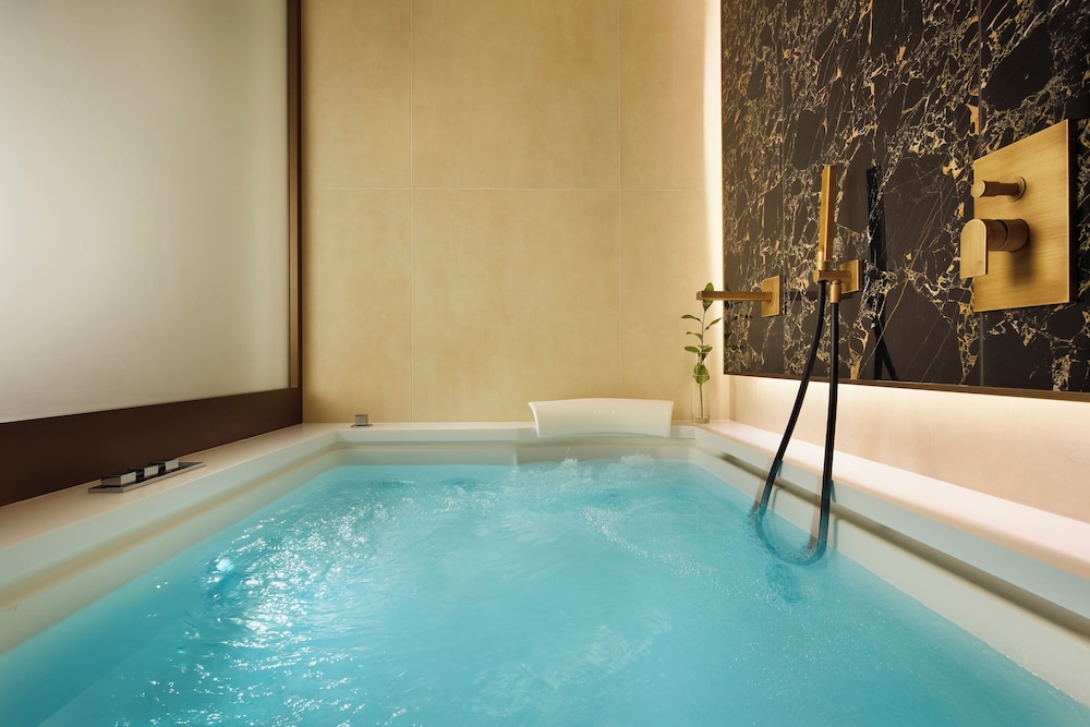 FH55 Grand Hotel Palatino — Spa in Rome, Lazio