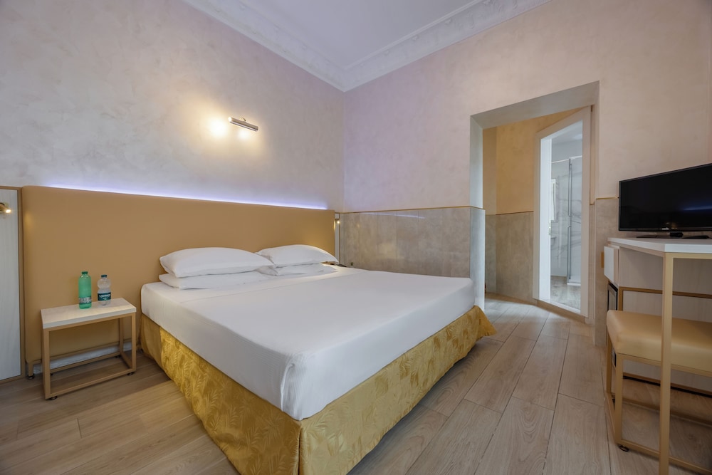 Hotel Palladium Palace — Hotel rooms in Rome, Lazio