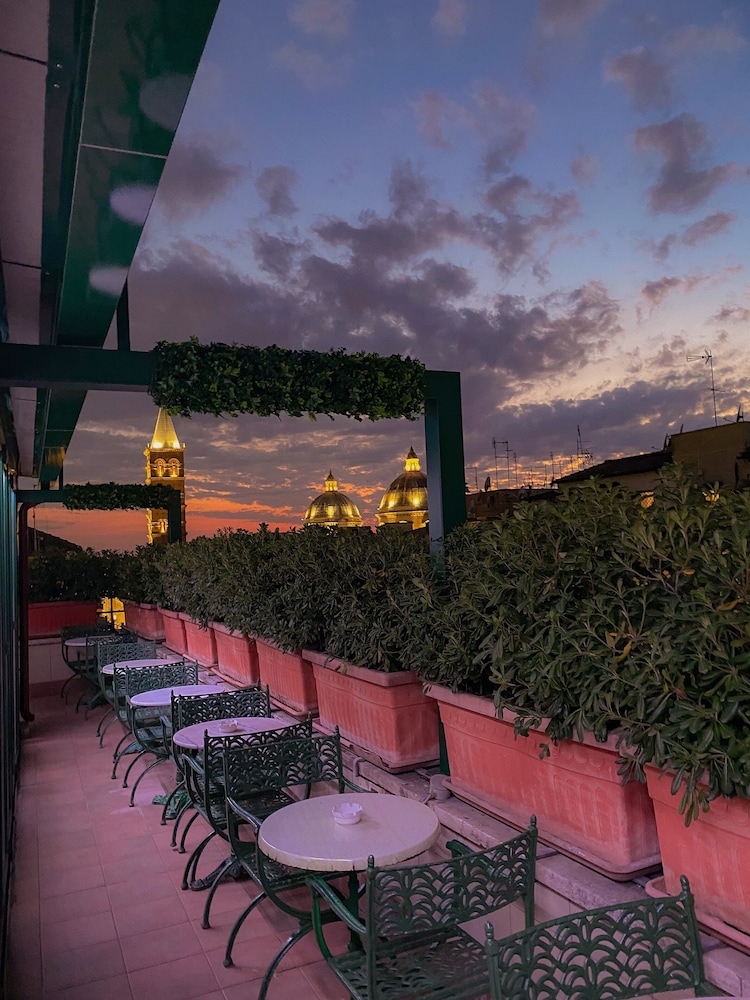 Hotel Palladium Palace — Restaurant & bars in Rome, Lazio