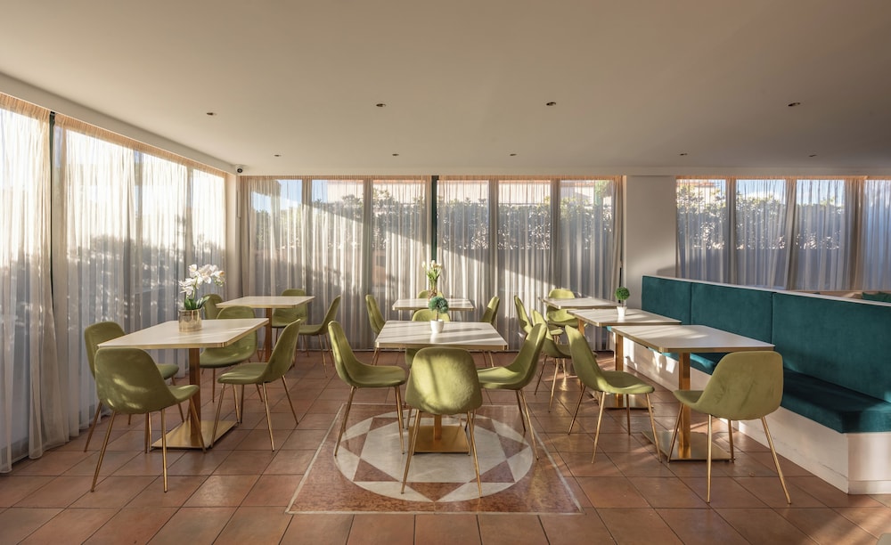 Hotel Palladium Palace — Restaurant & bars in Rome, Lazio