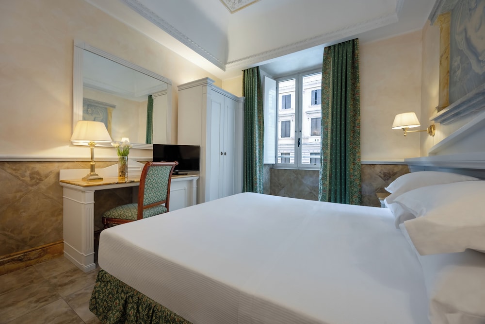 Hotel Palladium Palace — Hotel rooms in Rome, Lazio