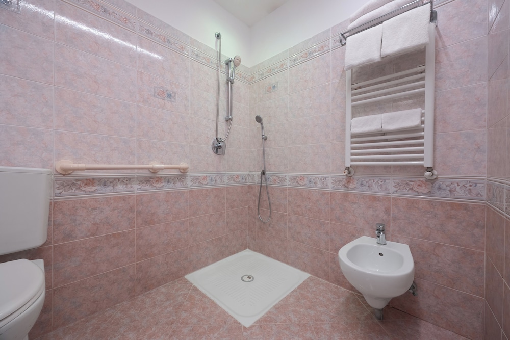 Hotel Palladium Palace — Hotel rooms in Rome, Lazio
