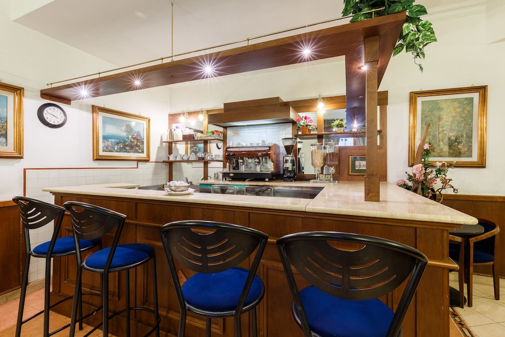 Hotel Paris — Restaurant & bars in Rome, Lazio