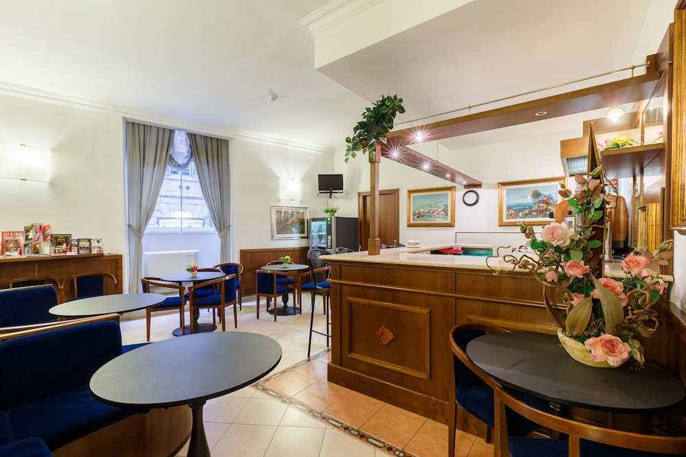 Hotel Paris — Restaurant & bars in Rome, Lazio