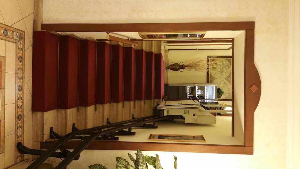 Hotel Paris — Hotel building in Rome, Lazio