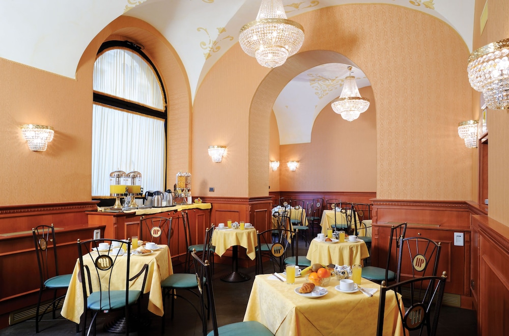 Hotel Patria — Restaurant & bars in Rome, Lazio