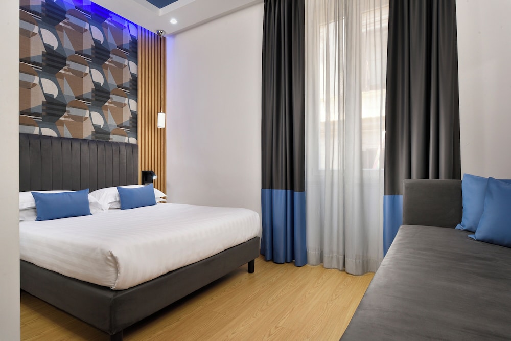Hotel Patria — Hotel rooms in Rome, Lazio