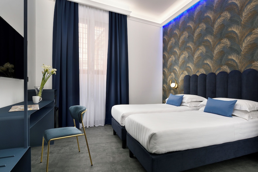 Hotel Patria — Hotel rooms in Rome, Lazio
