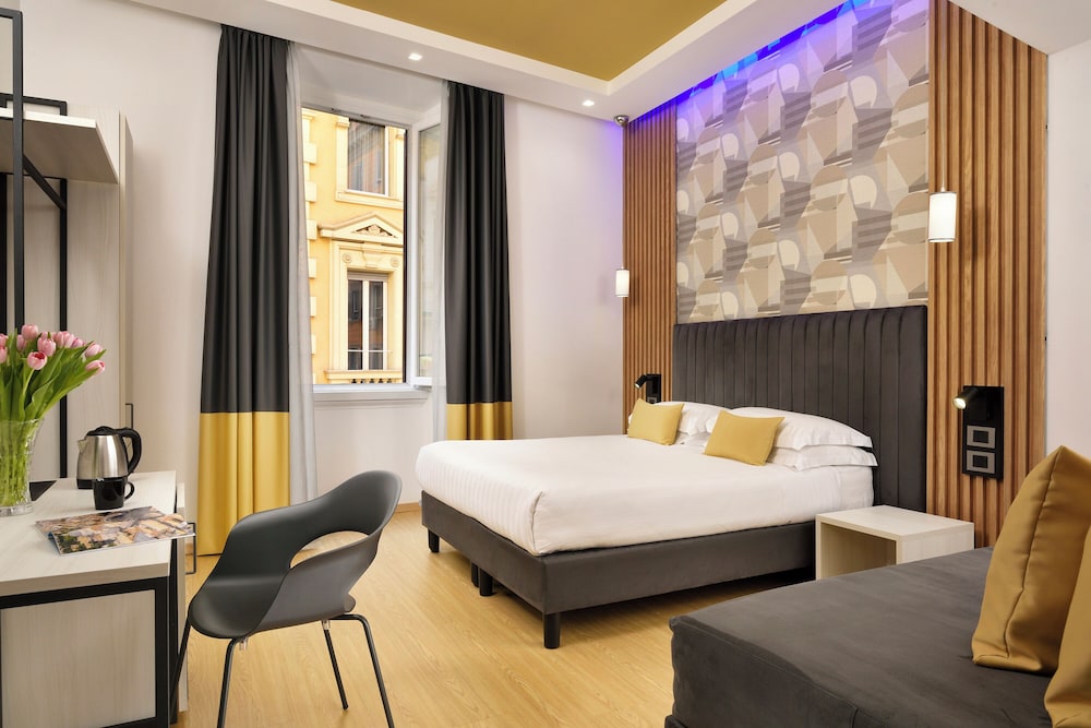 Hotel Patria — Hotel rooms in Rome, Lazio