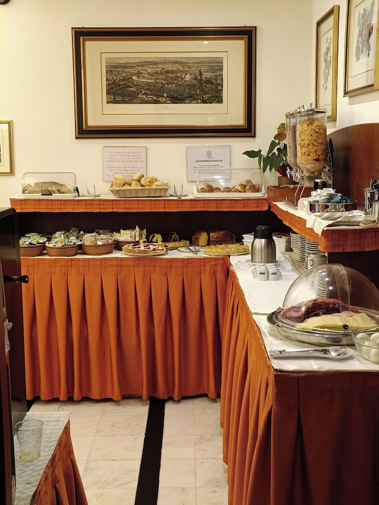 Hotel Piemonte — Restaurant & bars in Rome, Lazio
