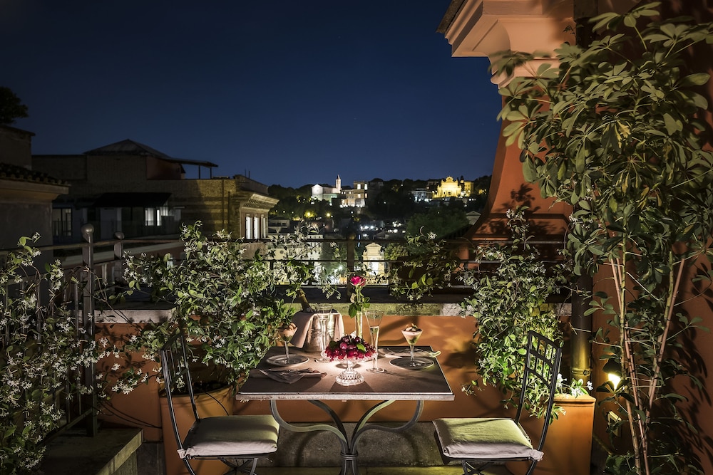 Hotel Ponte Sisto — Restaurant & bars in Rome, Lazio