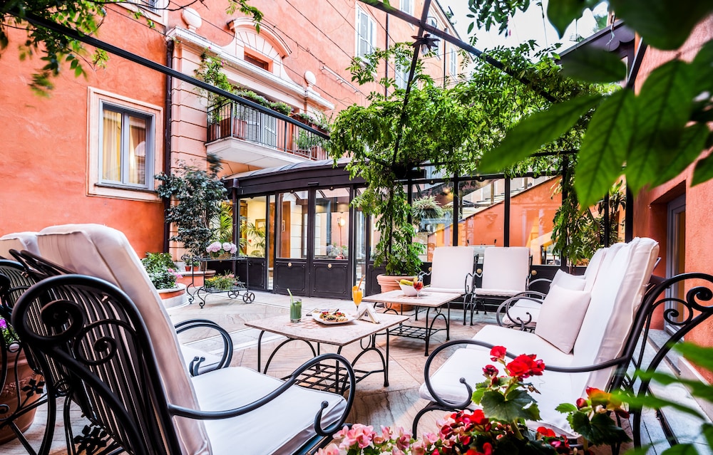 Hotel Ponte Sisto — Restaurant & bars in Rome, Lazio