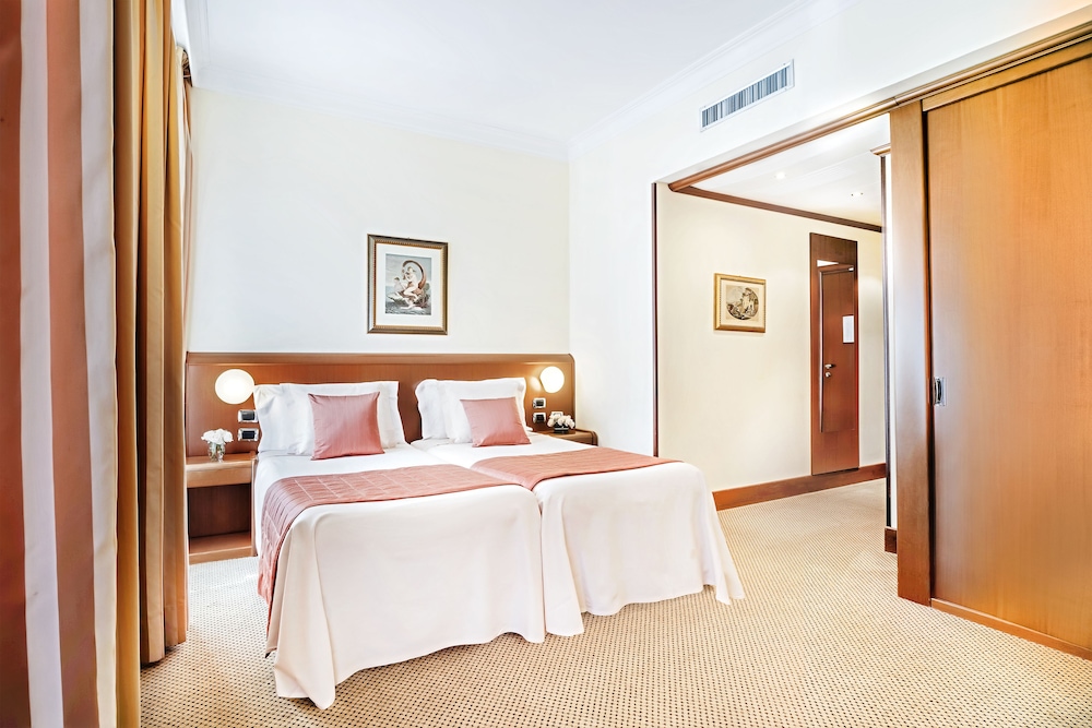 Hotel Ponte Sisto — Hotel rooms in Rome, Lazio