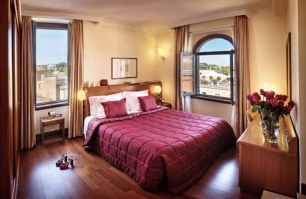 Hotel Ponte Sisto — Hotel rooms in Rome, Lazio