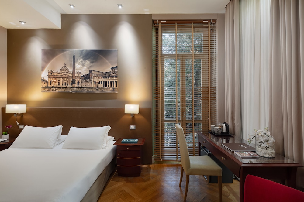 Hotel Principe Torlonia — Hotel rooms in Rome, Lazio