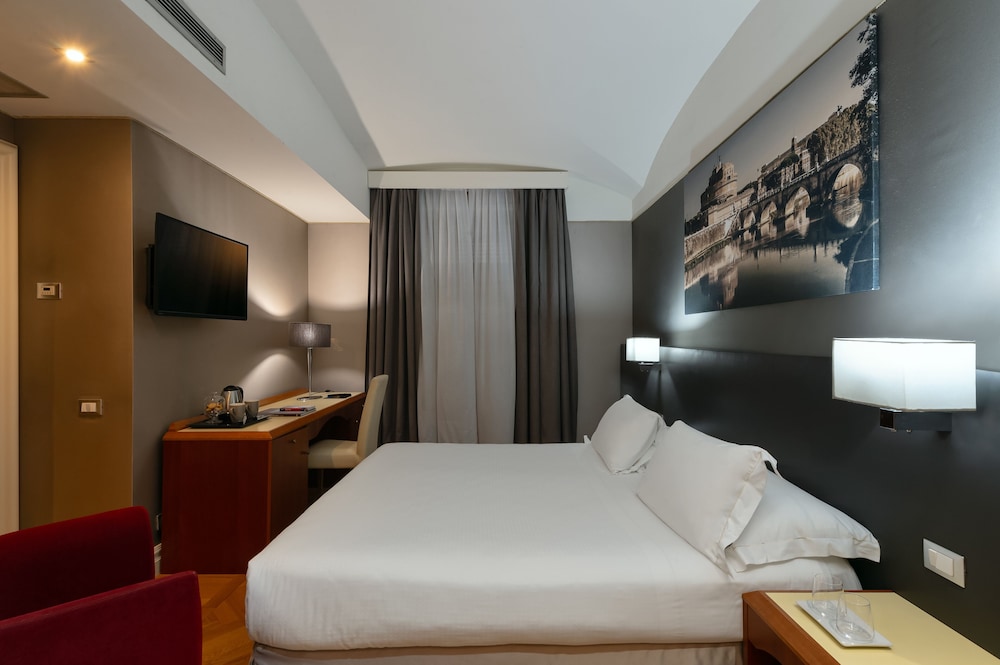 Hotel Principe Torlonia — Hotel rooms in Rome, Lazio