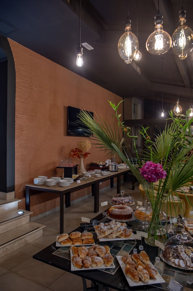 Hotel Principe Torlonia — Restaurant & bars in Rome, Lazio