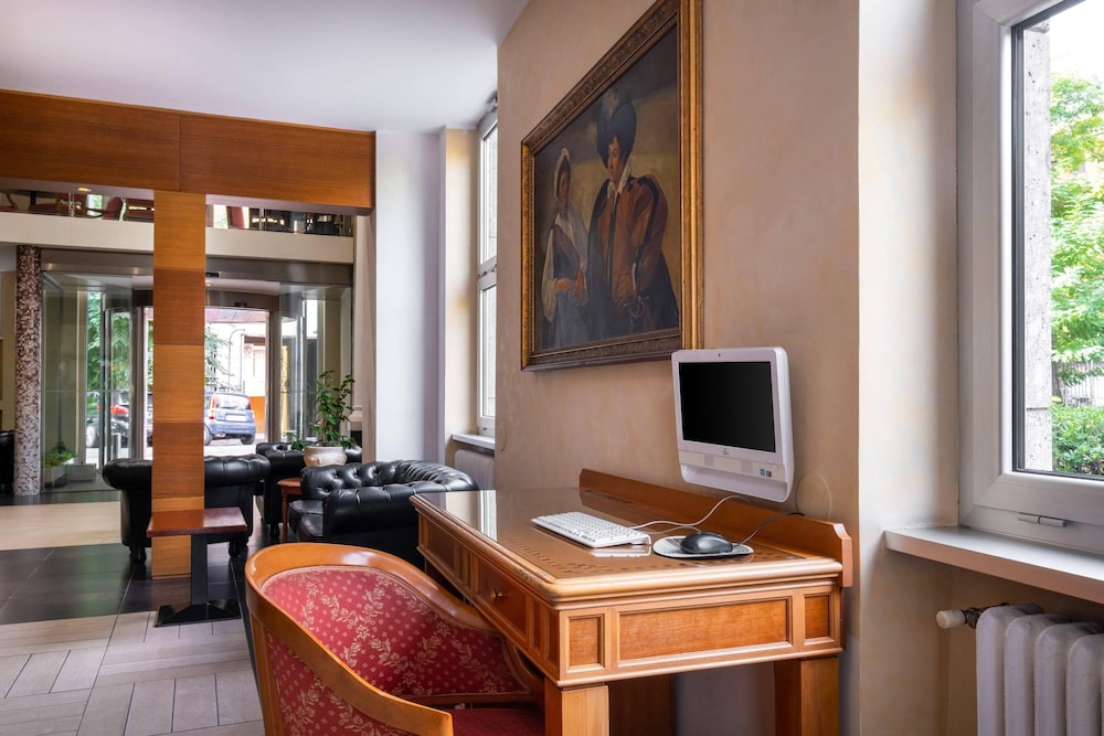 Quality Hotel Nova Domus — Hotel rooms in Rome, Lazio