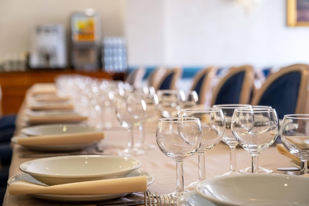 Quality Hotel Nova Domus — Restaurant & bars in Rome, Lazio