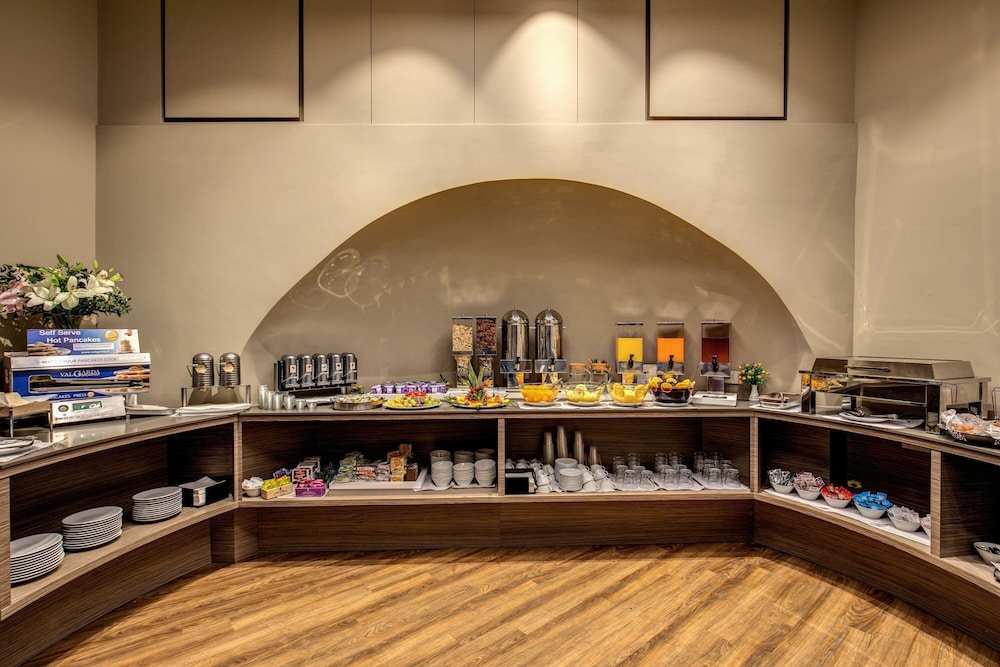 Al Manthia Hotel - Trevi Hotels Group — Restaurant & bars in Rome, Lazio