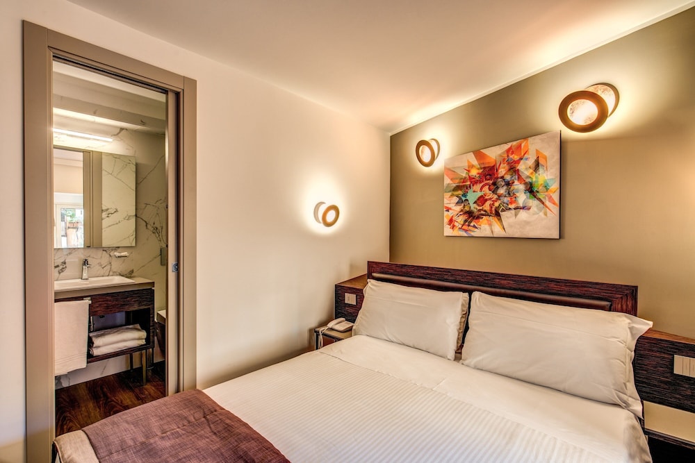 Al Manthia Hotel - Trevi Hotels Group — Hotel rooms in Rome, Lazio