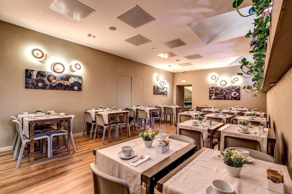 Al Manthia Hotel - Trevi Hotels Group — Restaurant & bars in Rome, Lazio