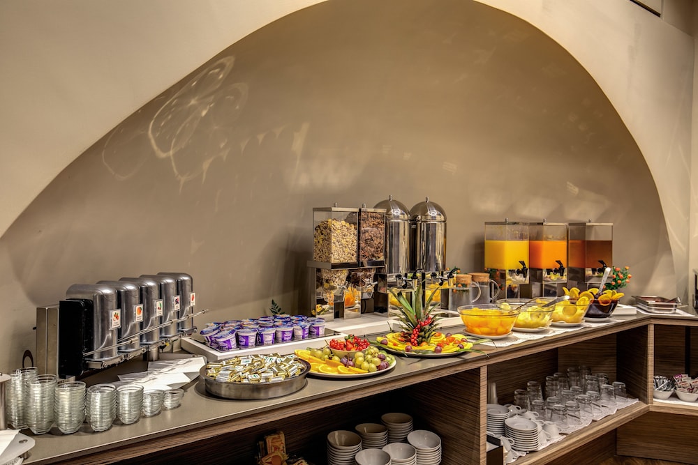 Al Manthia Hotel - Trevi Hotels Group — Restaurant & bars in Rome, Lazio