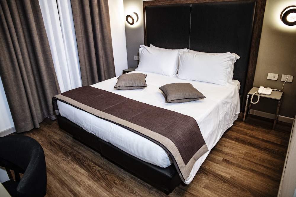 Al Manthia Hotel - Trevi Hotels Group — Hotel rooms in Rome, Lazio