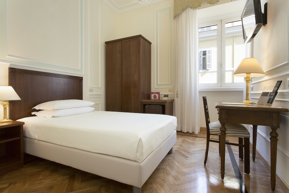 Hotel Quirinale — Hotel rooms in Rome, Lazio