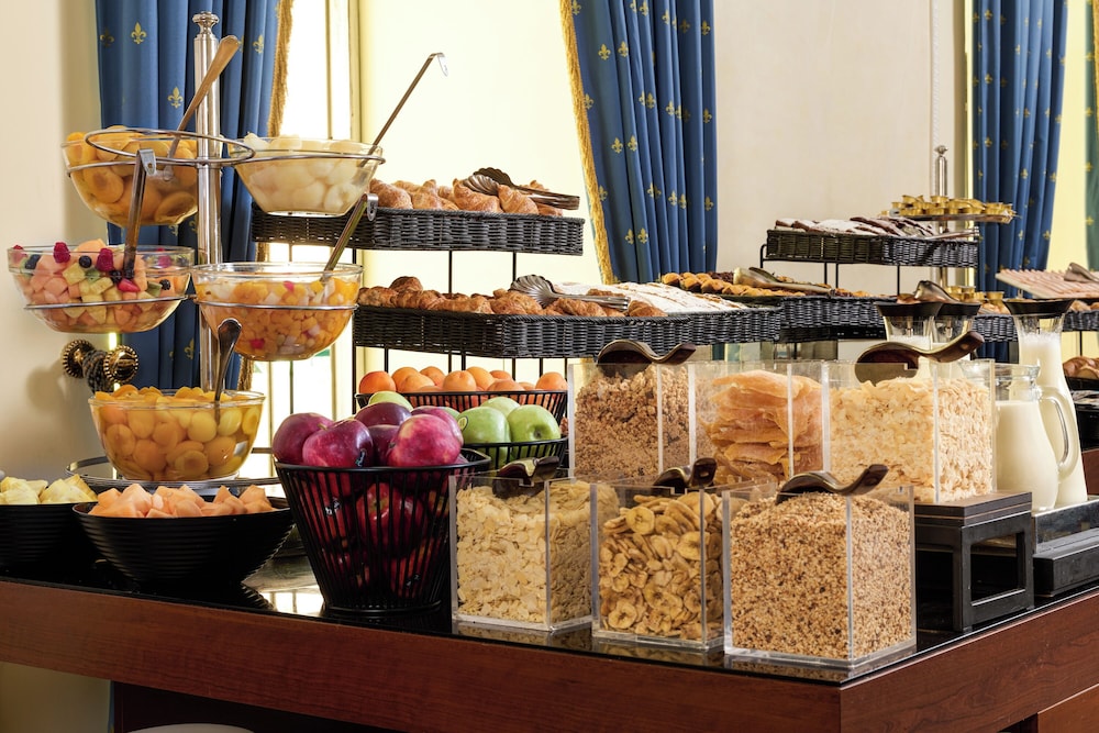 Hotel Quirinale — Restaurant & bars in Rome, Lazio
