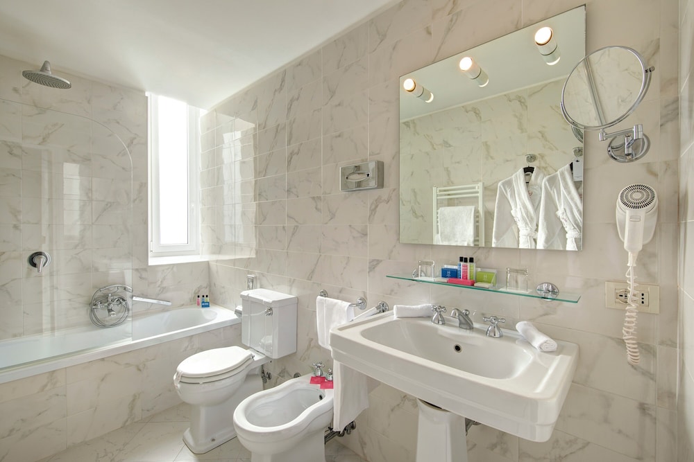 Hotel Quirinale — Hotel rooms in Rome, Lazio