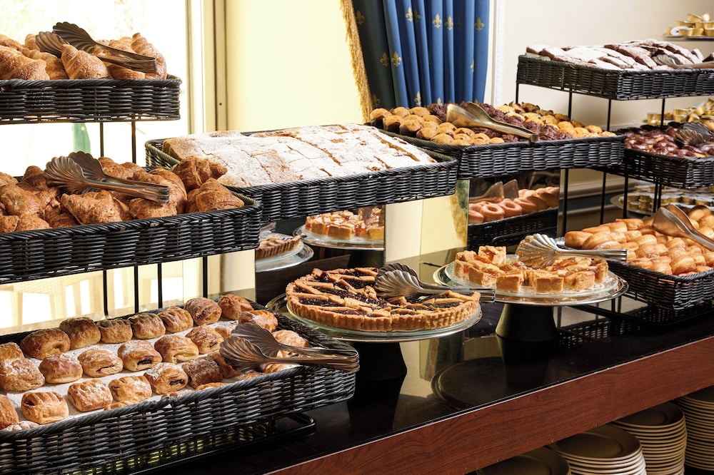 Hotel Quirinale — Restaurant & bars in Rome, Lazio