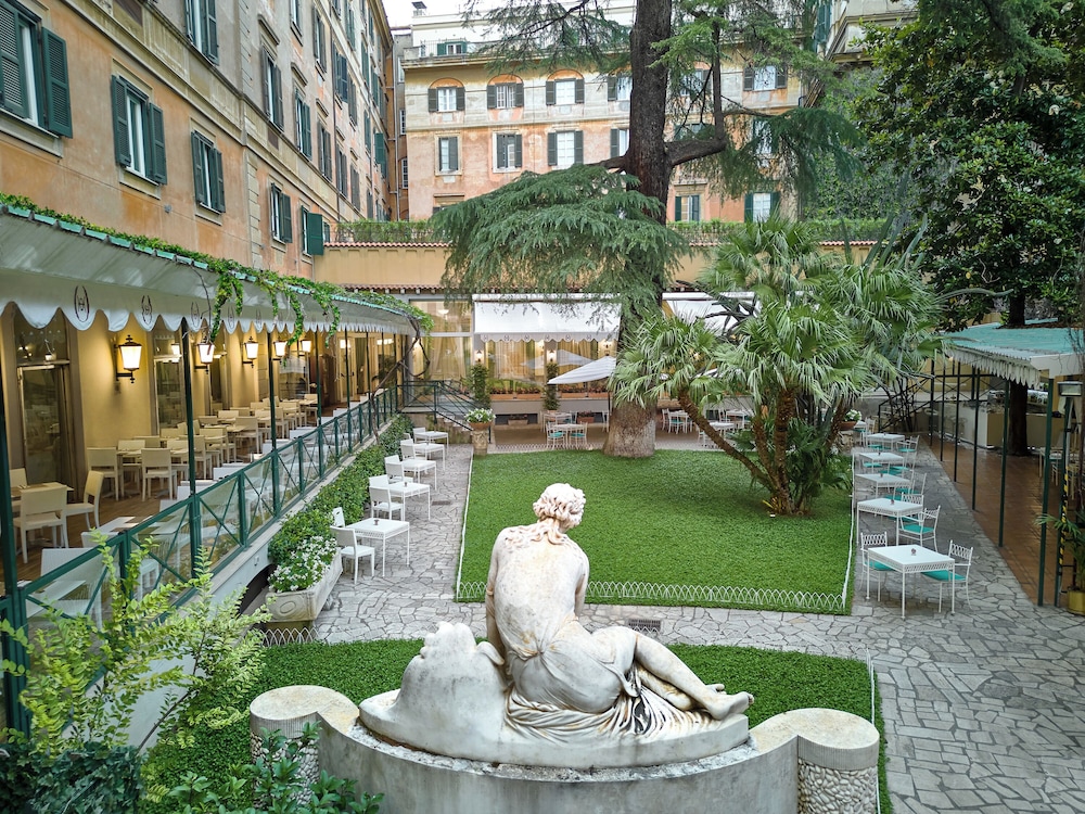 Hotel Quirinale — Hotel building in Rome, Lazio