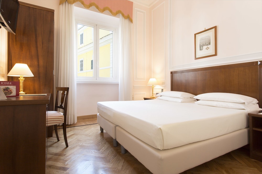 Hotel Quirinale — Hotel rooms in Rome, Lazio