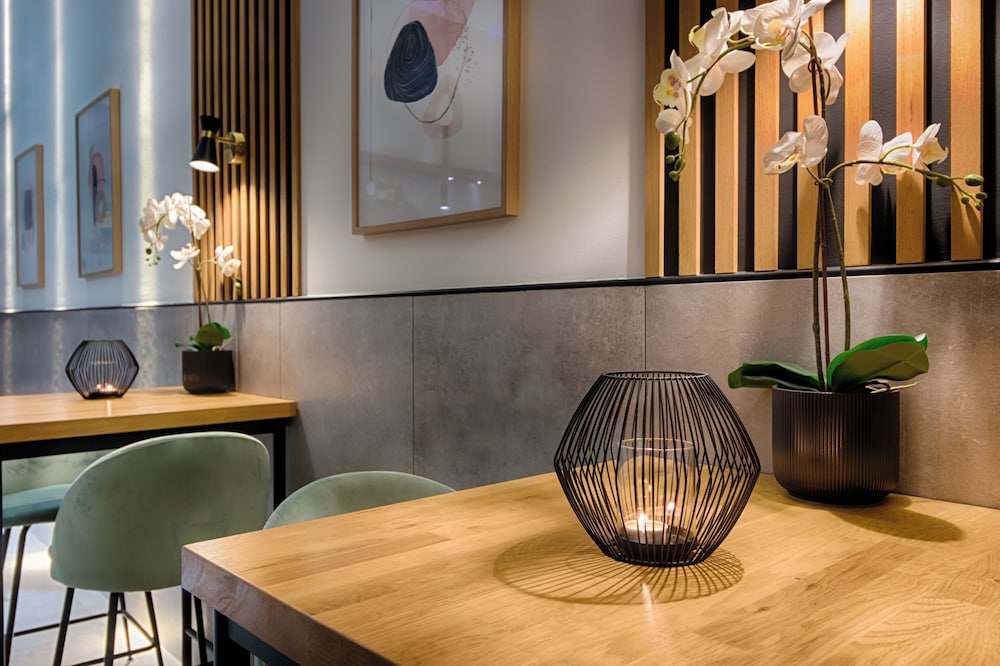 Raganelli Hotel — Restaurant & bars in Rome, Lazio