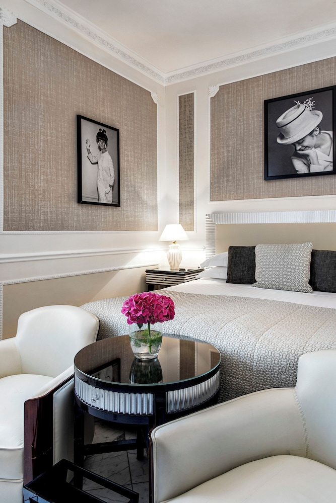 Baglioni Hotel Regina - The Leading Hotels of the World — Hotel rooms in Rome, Lazio