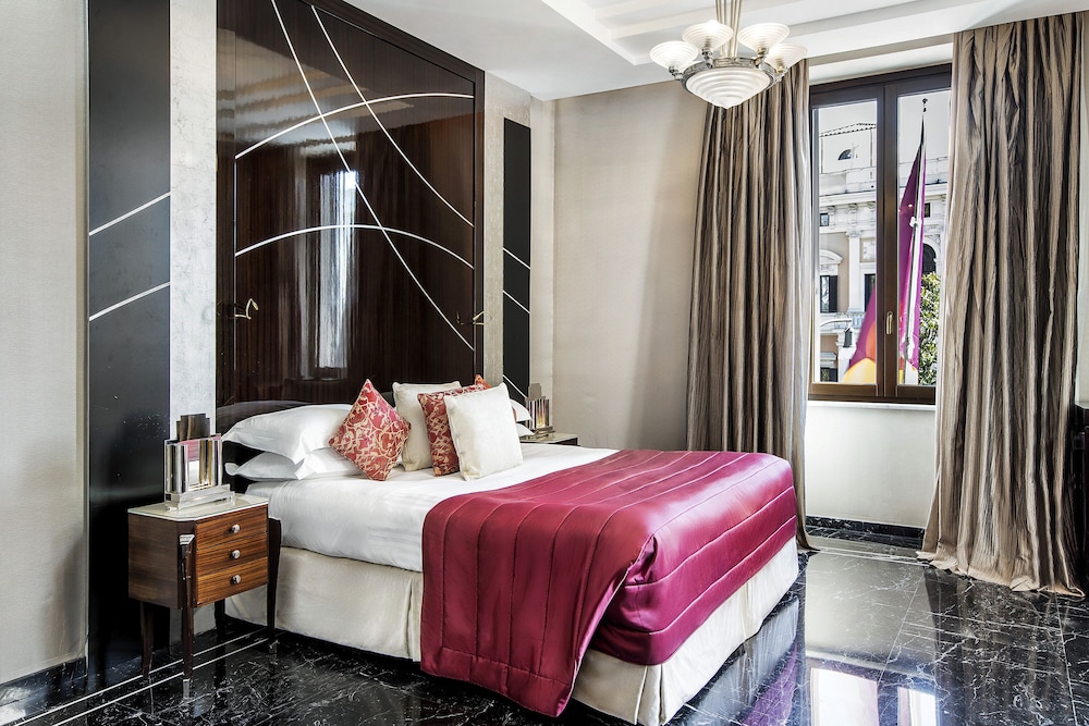 Baglioni Hotel Regina - The Leading Hotels of the World — Hotel rooms in Rome, Lazio