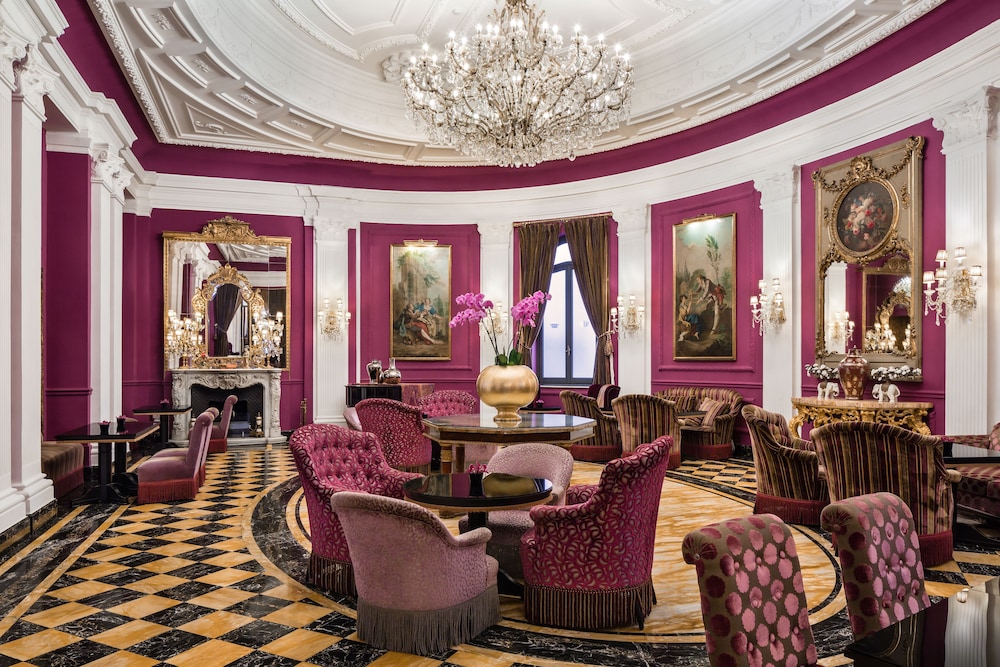 Baglioni Hotel Regina - The Leading Hotels of the World — Restaurant & bars in Rome, Lazio