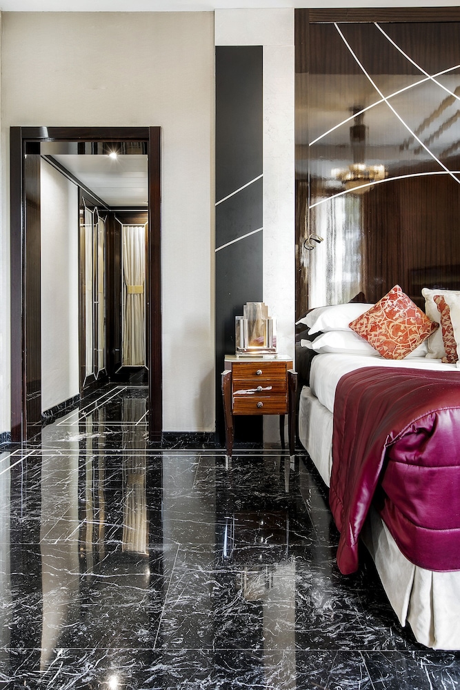 Baglioni Hotel Regina - The Leading Hotels of the World — Hotel rooms in Rome, Lazio