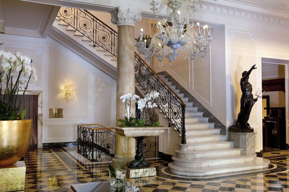 Baglioni Hotel Regina - The Leading Hotels of the World — Hotel building in Rome, Lazio