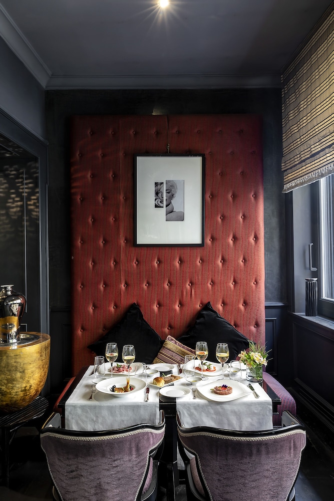 Baglioni Hotel Regina - The Leading Hotels of the World — Restaurant & bars in Rome, Lazio