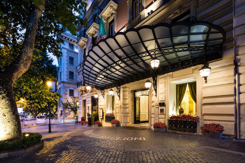 Baglioni Hotel Regina - The Leading Hotels of the World — Main photo in Rome, Lazio