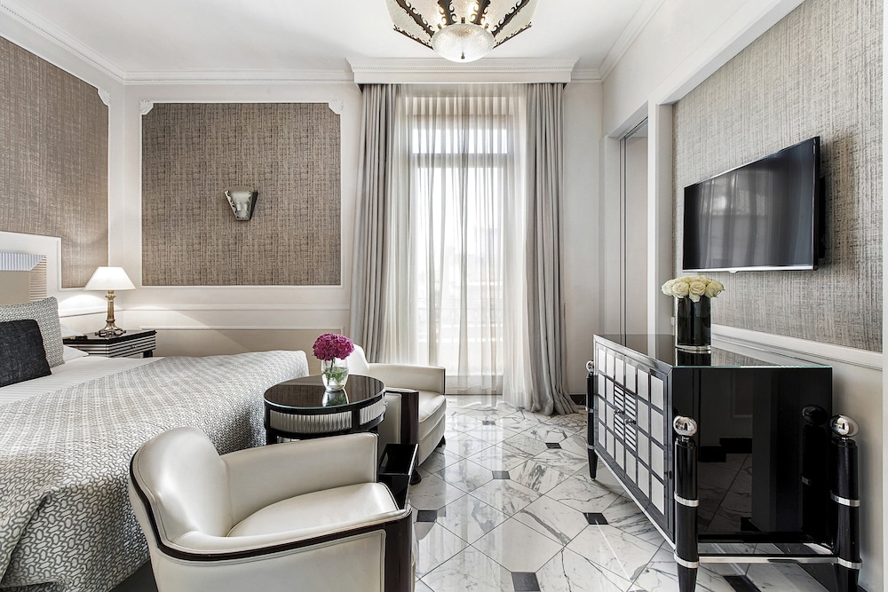 Baglioni Hotel Regina - The Leading Hotels of the World — Hotel rooms in Rome, Lazio