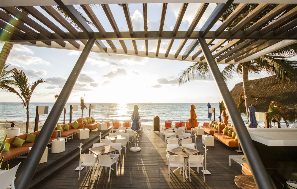 The Carmen Hotel - Ocean Front — Restaurant & bars in Playa del Carmen, Quintana Roo