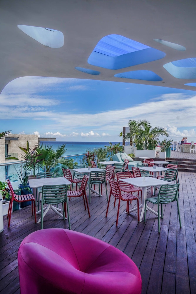 The Carmen Hotel - Ocean Front — Restaurant & bars in Playa del Carmen, Quintana Roo